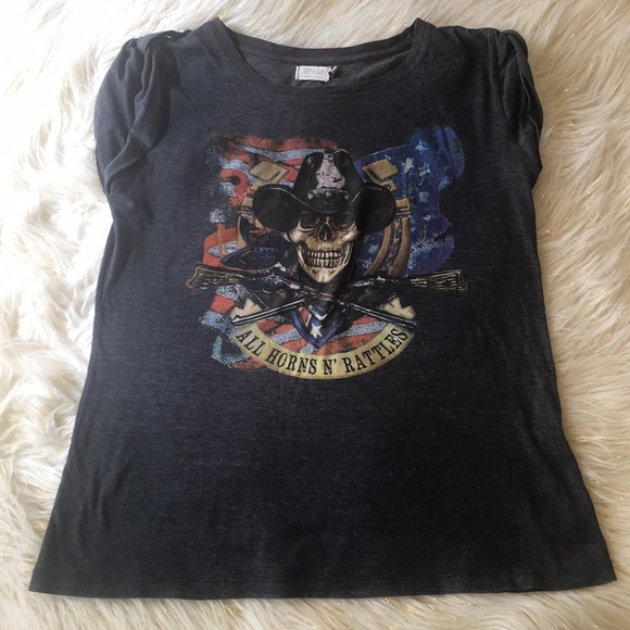 🌟 SOLD 🌟 🤠 Spell Horns and Rattles Tee 🤠 - Picture 3 of 5